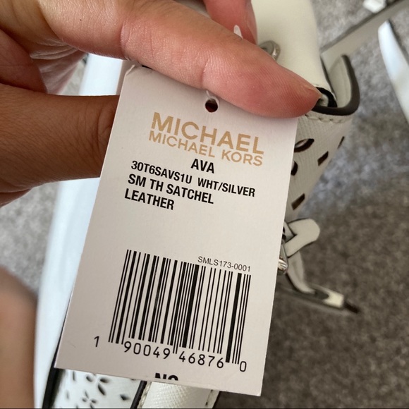 Michael Kors small Ava satchel bag crossbody NWT white - Picture 9 of 9